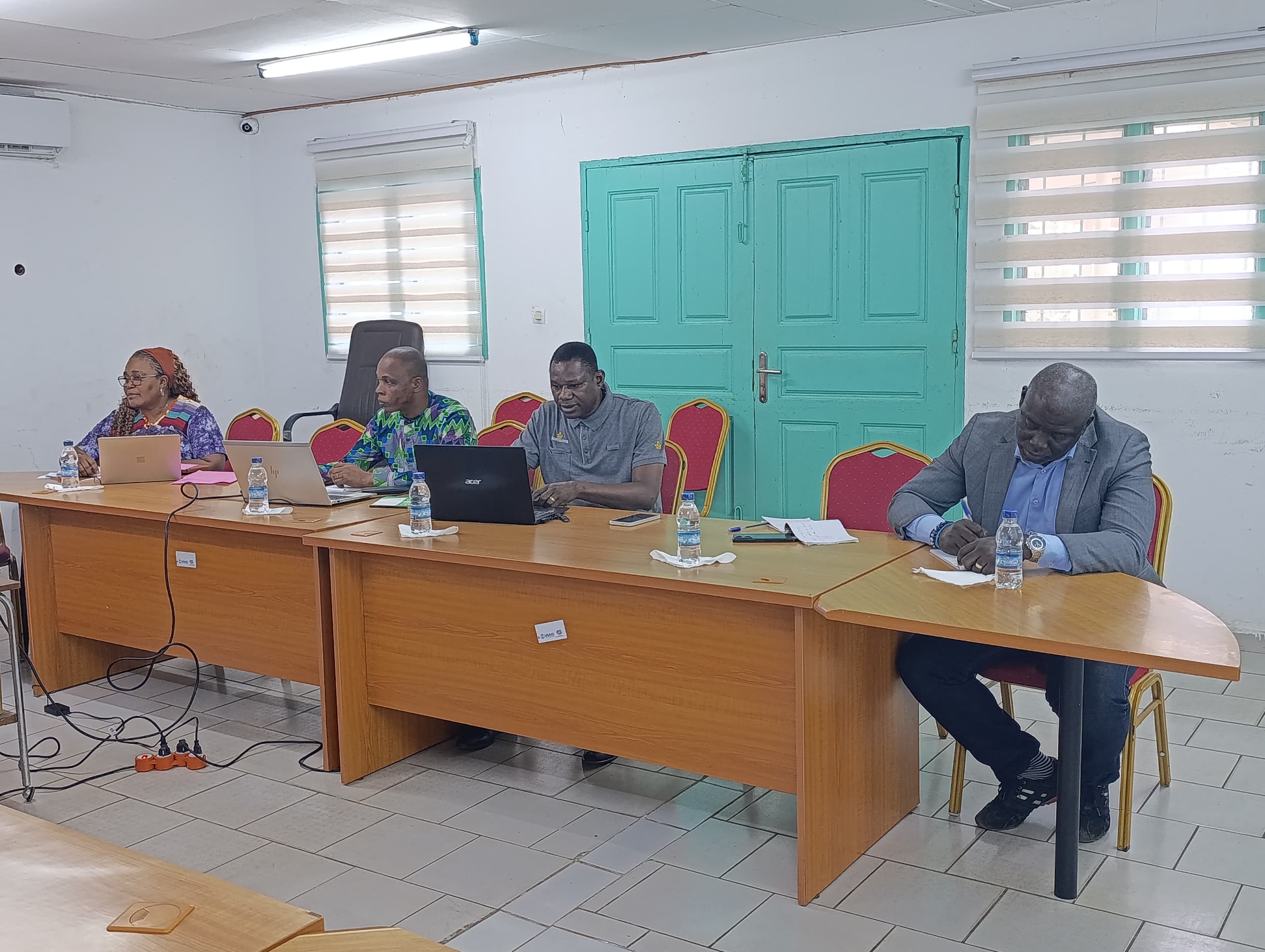 Réunion tripartite pour renforcer la collaboration dans le secteur privé de la santé